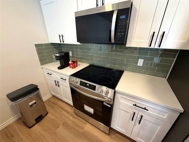 Photo - 1107 Neches St