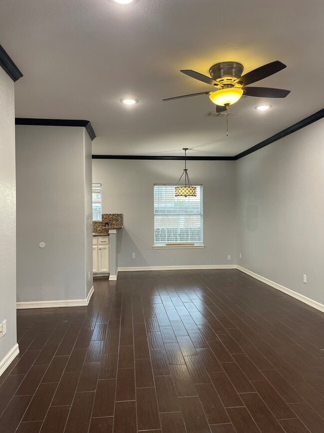 Photo - The Carlton Apartments