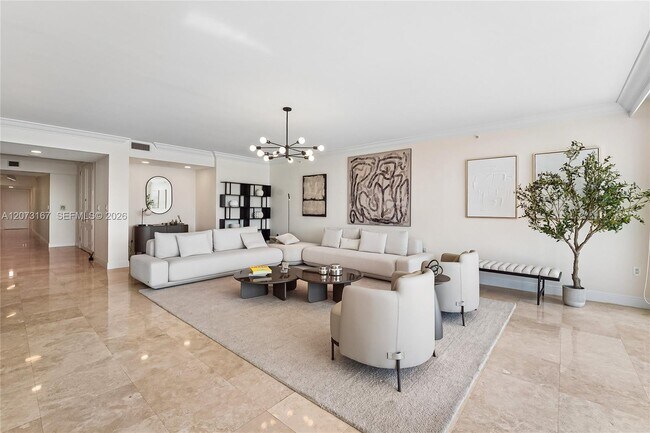 20201 E Country Club Dr Unidad 308