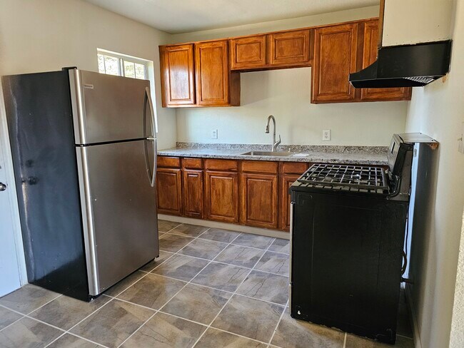 Photo - 2516 S Poppy Ave House