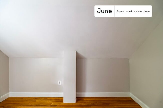 Photo - Room in Shared 5 bed/1.5 bath home Unit E