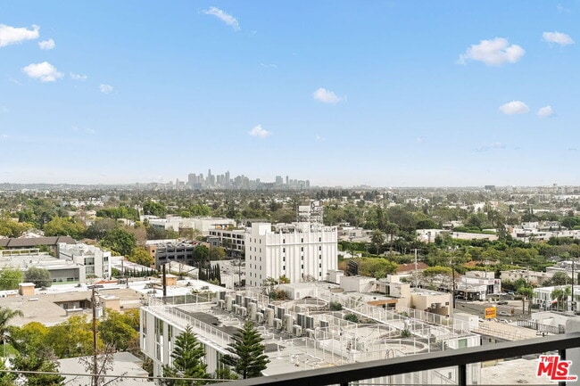 Photo - 1155 N La Cienega Blvd Unit 710