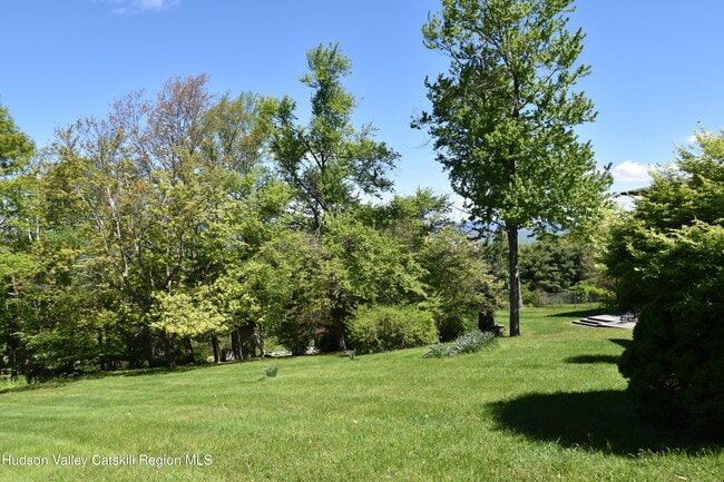 84 Highland Rd