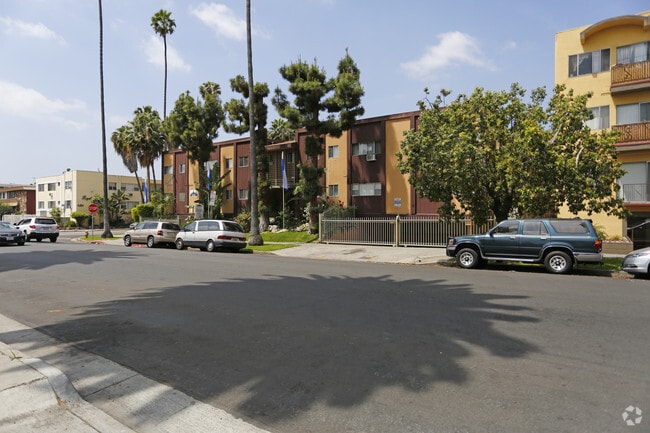 Photo - 351 S. Manhattan Pl