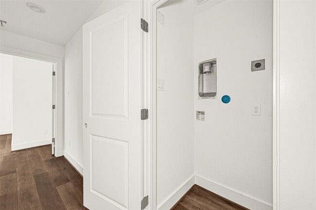 Photo - 422 Clinton Park St Unidad 1-4
