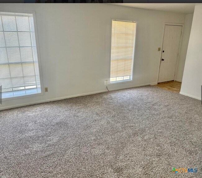 Photo - 302 Palmwood Dr