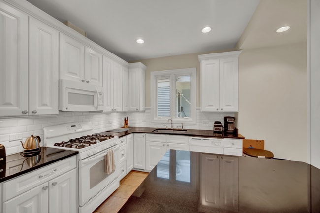 823 Hamlin St Unidad House