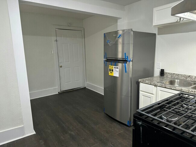 Photo - 6833 Avenue C Unidad 3