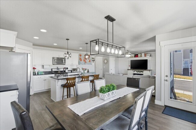 Photo - 4 Bedroom Herriman Home