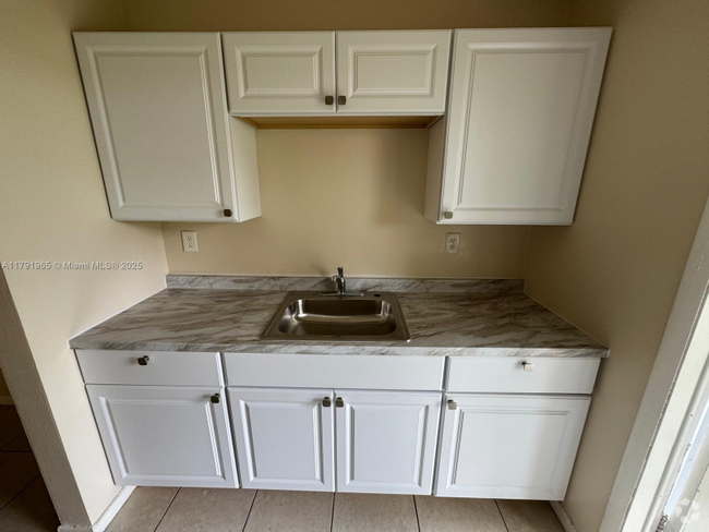 Building Photo - 151 NW 164th St Rental