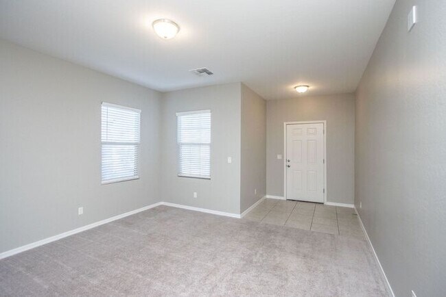 Home at Mission Royal Resort Living Community! 5bd 3ba 2688sqft!