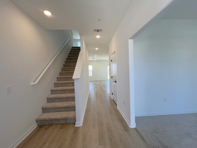 Photo - 6209 Caruso Ave