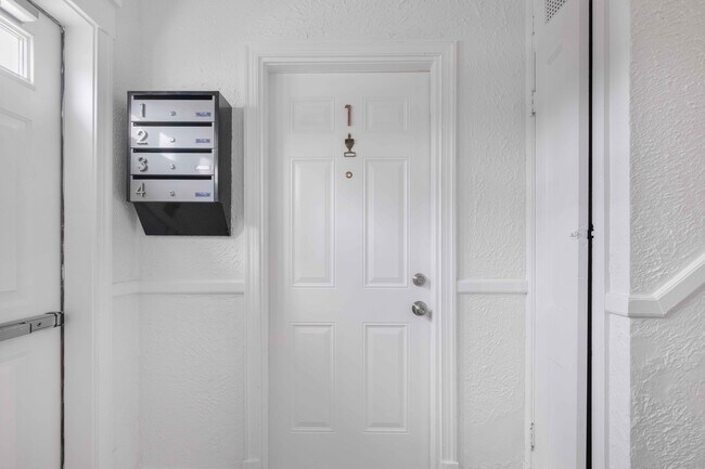 Photo - 3930 10th St NE