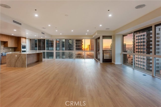 Photo - 10750 Wilshire Blvd Unit 901