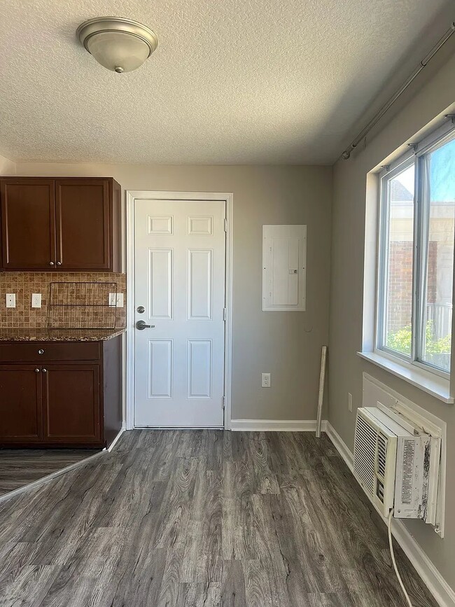 Photo - 706 Mitchell Dr