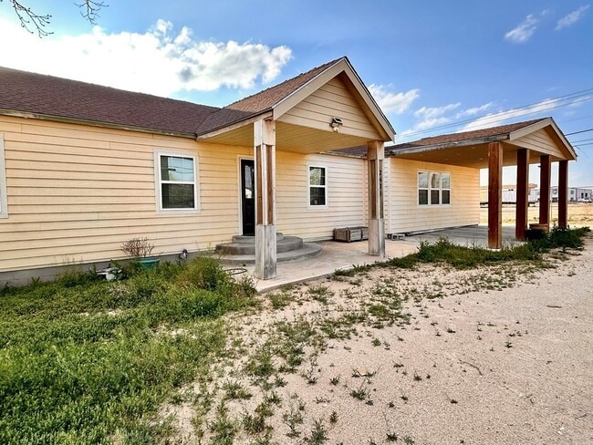 Photo - 2621 N Vega Ave