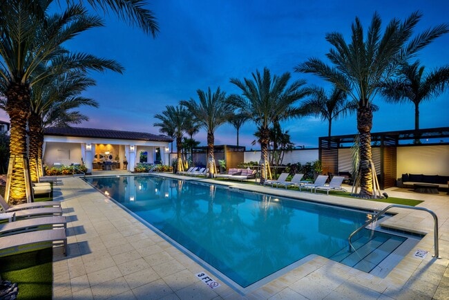 Locklyn West Palm