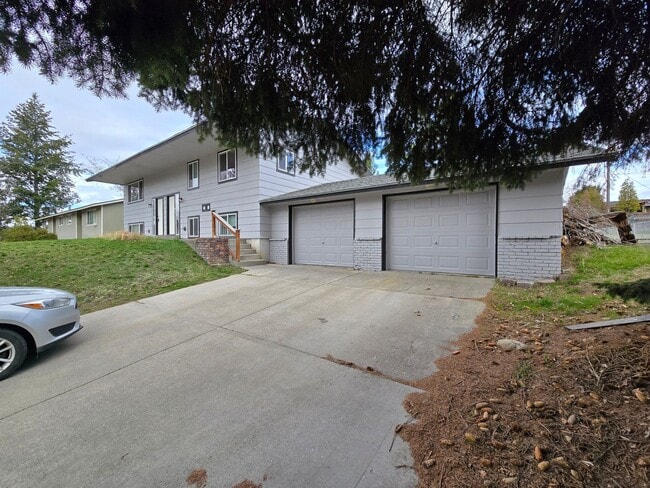 Photo - 10921-23 Unit 10921