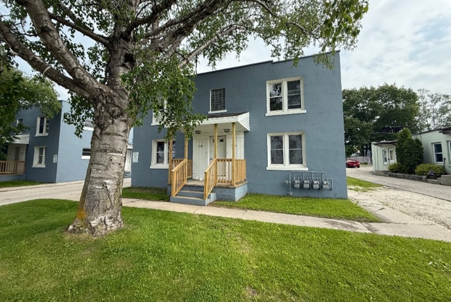 Photo - 1613-1615 Dewey St Apartment Unit 1613A