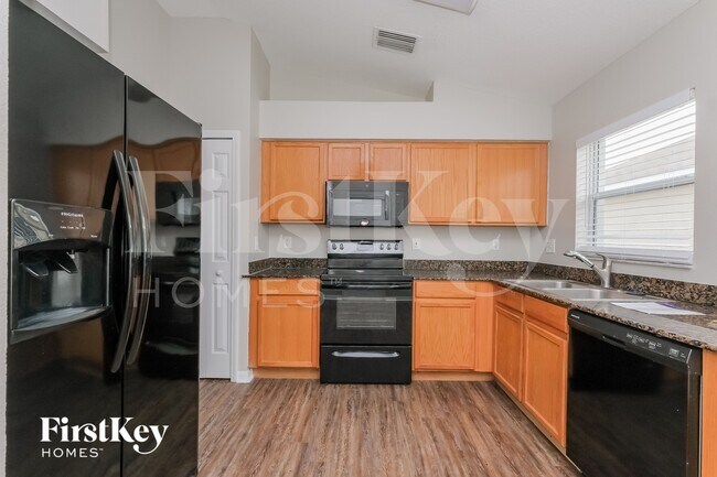 Photo - 12007 Butler Woods Cir