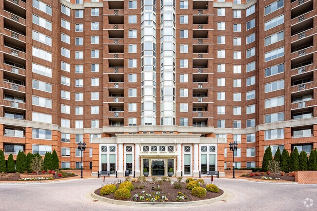 5809 Nicholson Ln - The Wisconsin