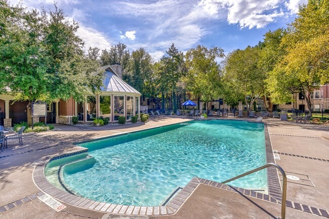 Photo - Bentley Place Apartments