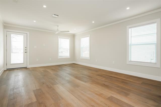 Photo - 2104 Belzise Terrace