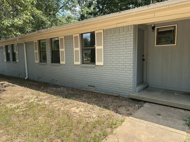 Building Photo - N Joplin Pl Unit N Joplin Pl Apt B