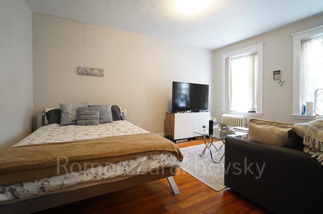 Photo - 69 Woodstock Ave Unidad 6RZ Rental