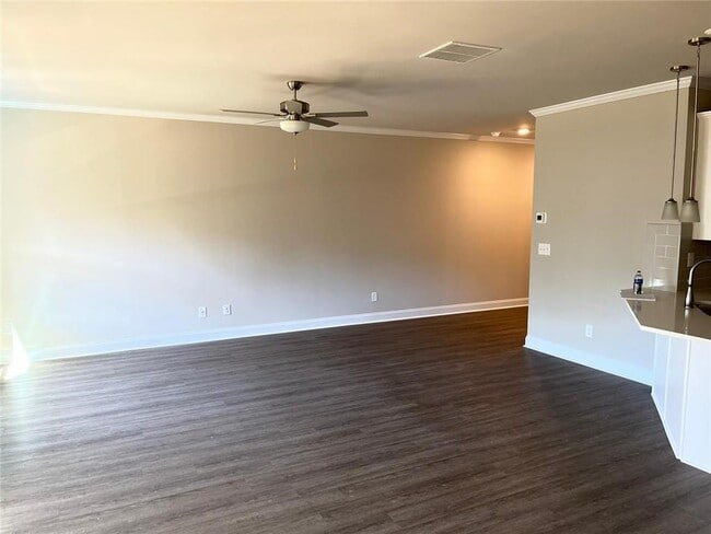 Photo - 6185 Colston Ln