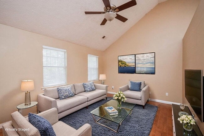 Photo - 130 Branchwood Dr