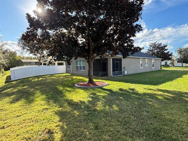 Photo - 1268 Toluke Point