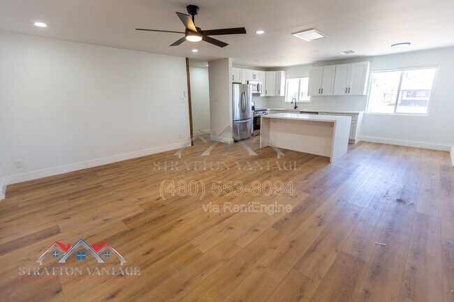 4826 E Avalon Dr