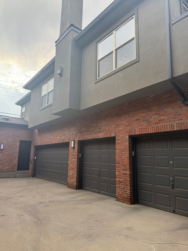 Photo - 2901 Wyandot St Unidad 17 Rental