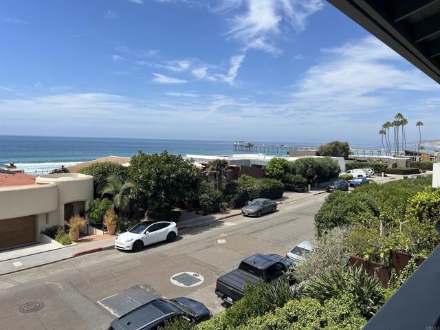 8537 El Paseo Grande