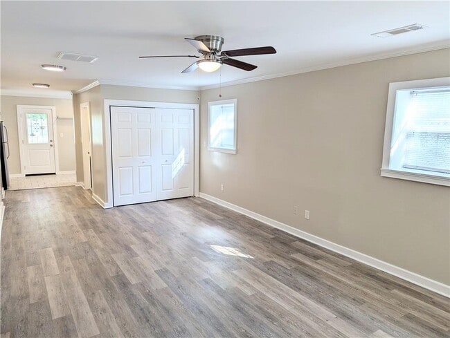 Photo - 1034 Grant Terrace SE