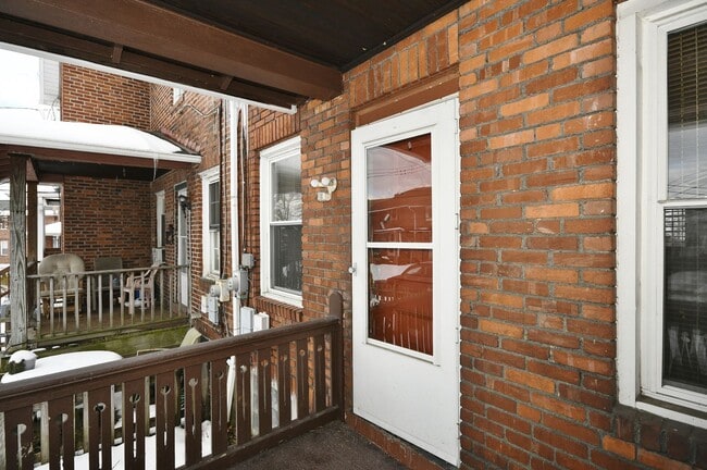 Photo - 2 Bed/1Bath Single Family Row House - Section 8 Considered