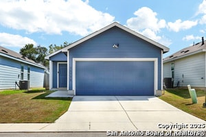 Building Photo - 13730 Haystack Rdg Rental