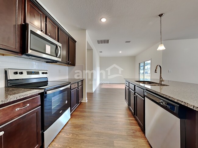 Photo - 106 Olivewood Pl