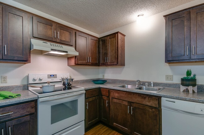 Photo - 2000 College Heights Rd