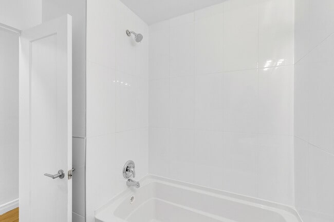 Photo - 5841 Rue Sherbrooke