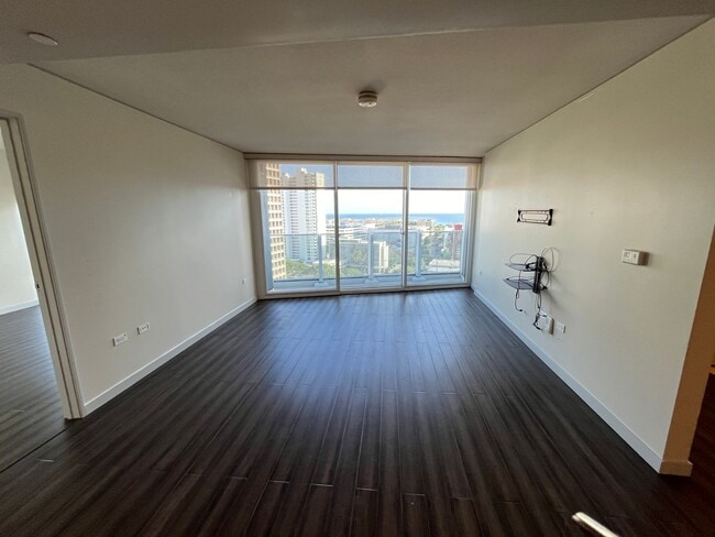 Photo - Moana Pacific (Honolulu/Ala Moana) 2 bedroom + den with central AC and 2 covered parking Unit 2004E