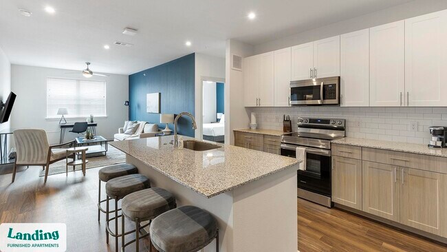 Photo - 255 Williamsburg Pkwy Unidad J306.1409537