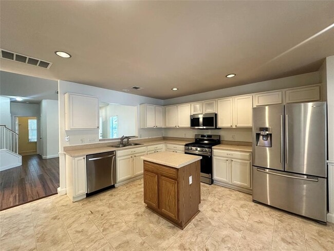 Photo - 1025 King Cotton Ln
