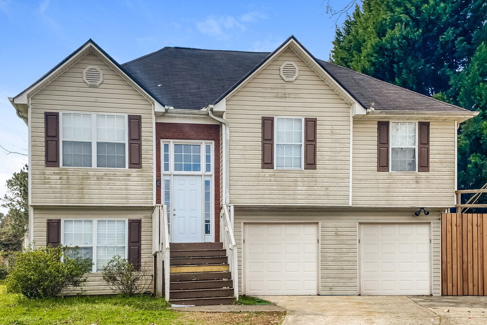 Photo - 7460 Royale Ct