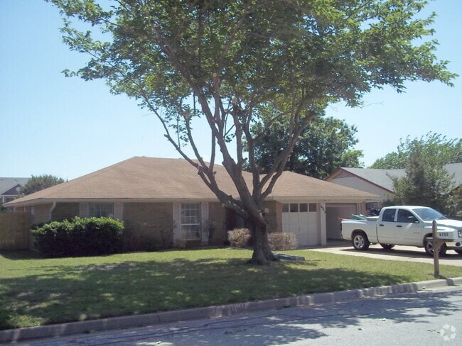 Building Photo - 6752 Ridgetop Rd Rental