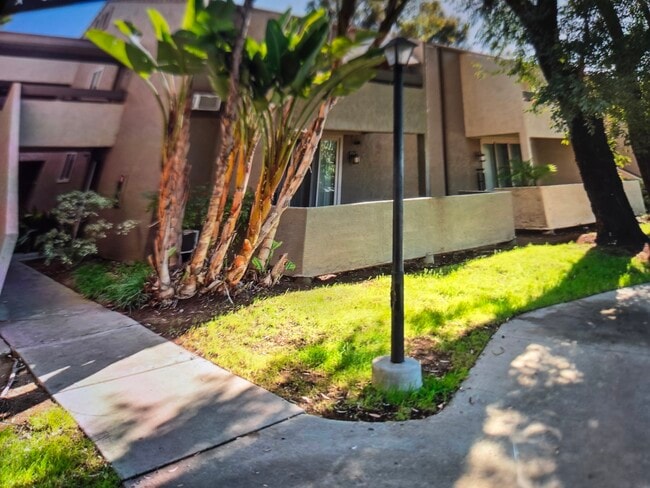 Building Photo - 1350 N Escondido Blvd Unit 7