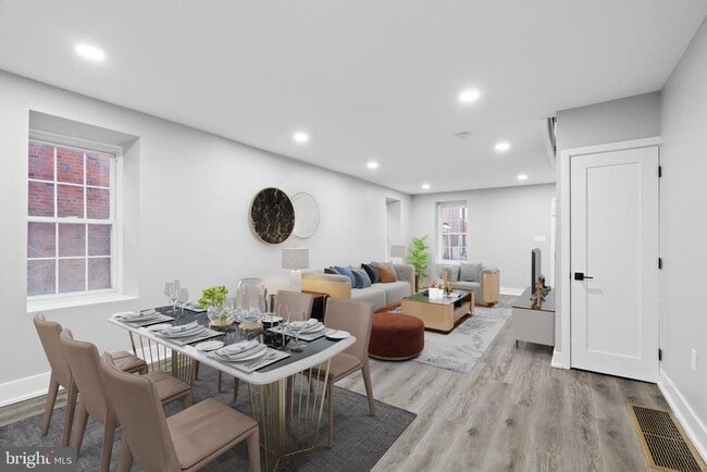 Photo - 449 Delmar St