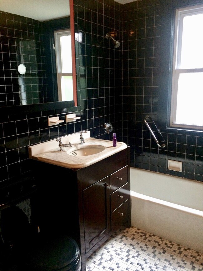 Photo - 18 Hinckley St Unit 2