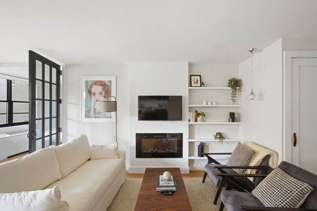 Building Photo - 315 W 57th St Rental